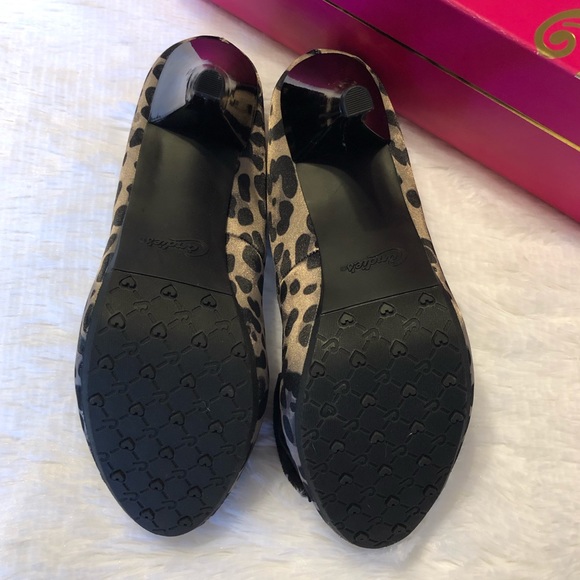❗️LAST CHANCE❗️🌵3/$25 Candie’s Arty Leopard Heels - Picture 7 of 10